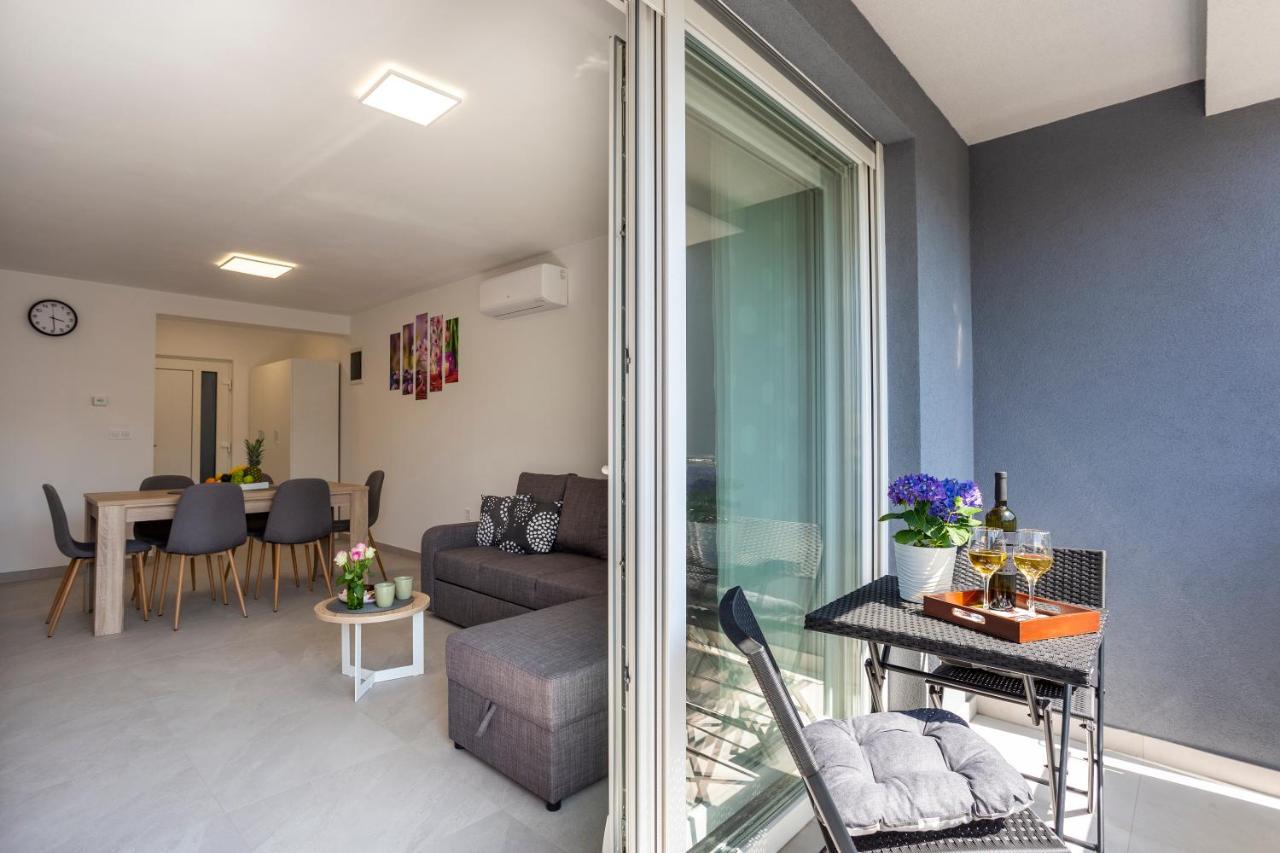 City Apartments Silver Pula Exterior photo
